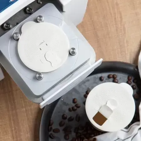 Couvercles innovants permettant de boire directement