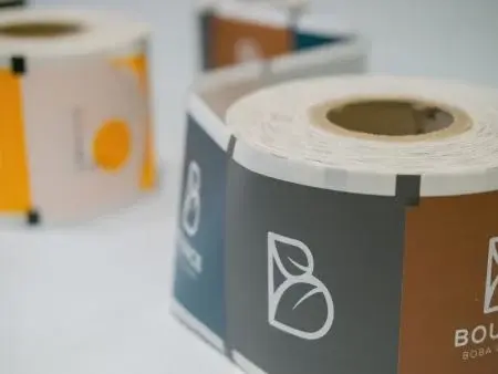 Film de scellage de marque pour plateaux de collations ou boîtes à bento