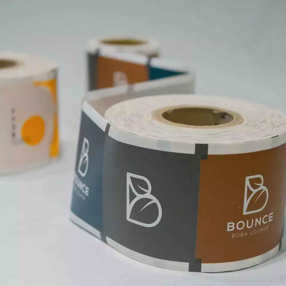Film de scellage personnalisé pour bubble tea avec logo de marque